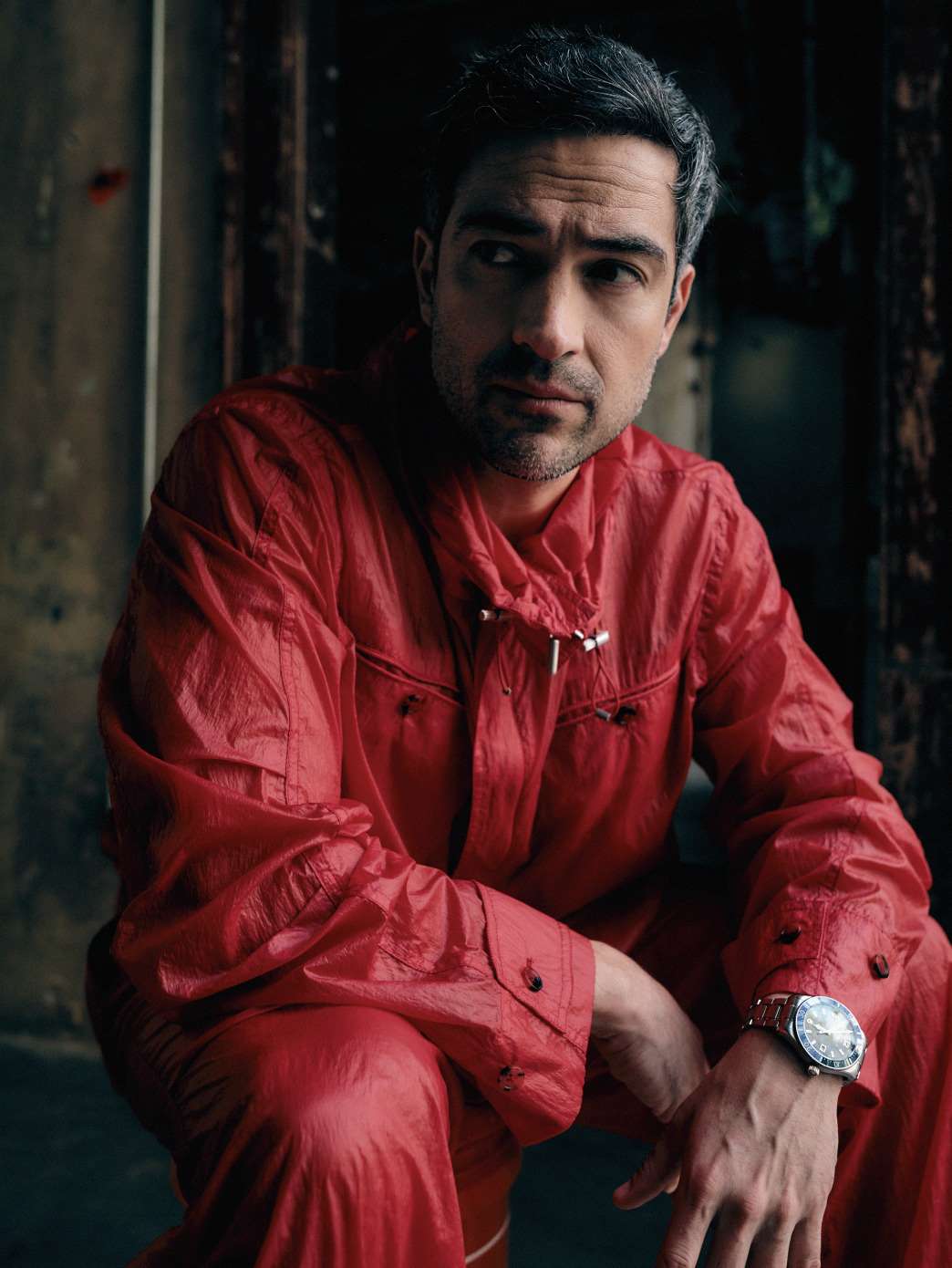 alfonso-herrera-percha-magazine-09.jpg