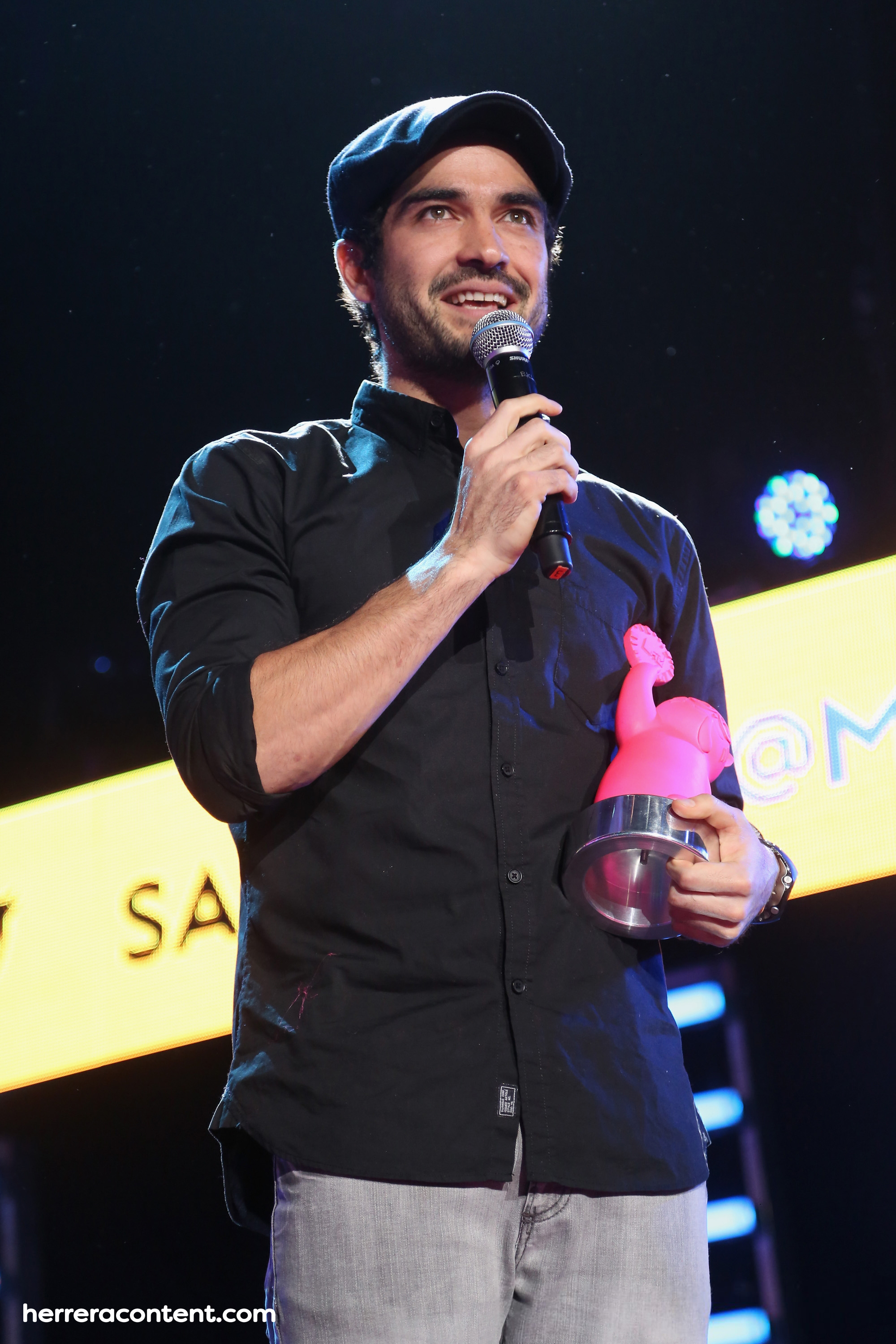 008mtv.jpg