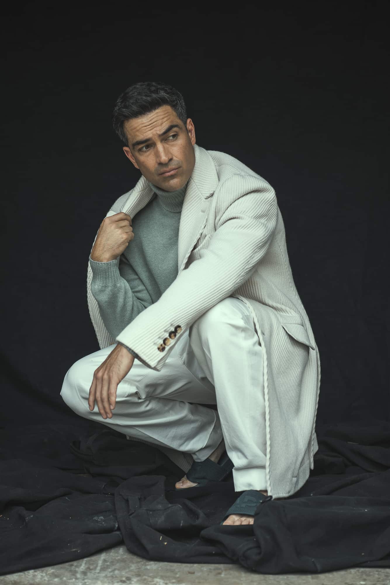 alfonso-herrera-reto-sterchi-2022-001.jpg